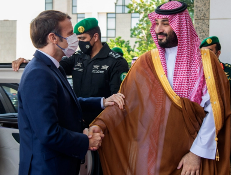 السعودية .. خطة لمعالجة الوضع مع لبنان بعد لقاء ماكرون الأمير محمد بن سلمان 